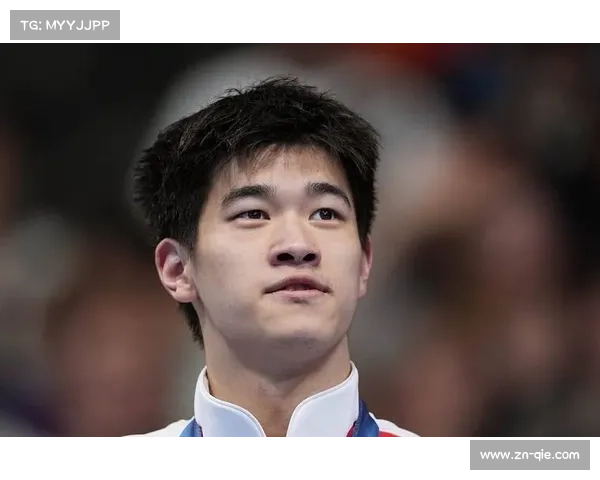 潘展乐获国际泳联年度最佳男子运动员提名 展现中国游泳新星风采