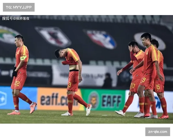 赛场直击：猛龙队采用2-3联防，有效切断了对手习惯的边路传球线路