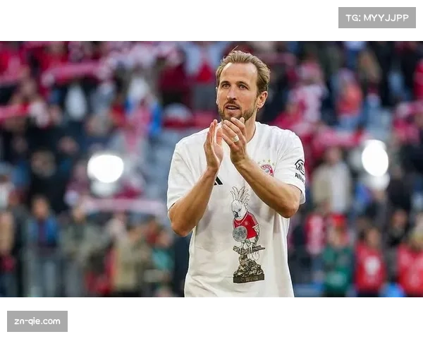 凯恩携子安联球场自拍，英格兰队长收获个人第二座德甲冠军